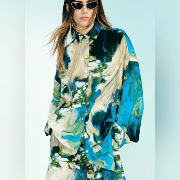 H&M Studio Oversized Multicolor Abstract Button Down Shirt. Size: S - Picture 1 of 7